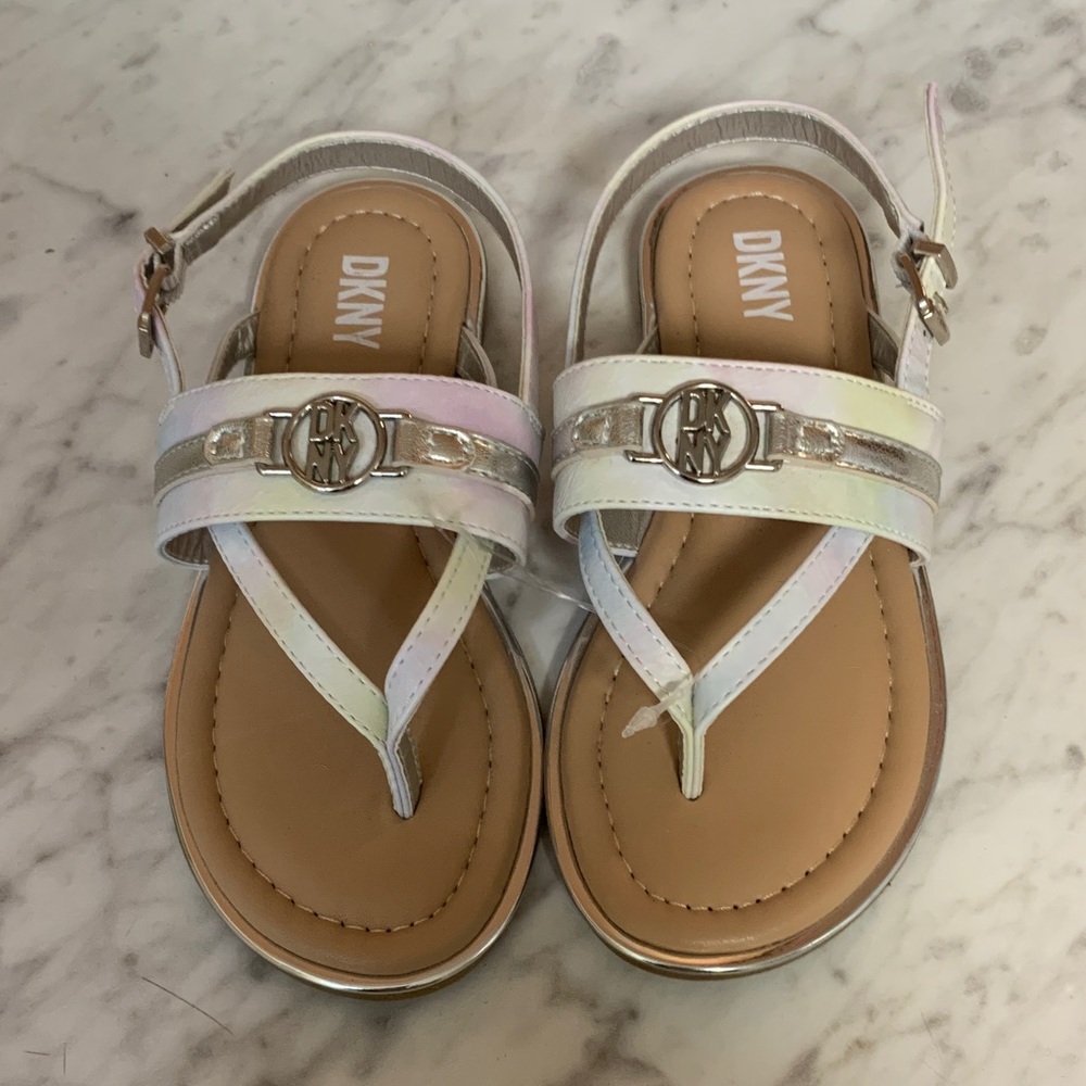 DKNY White Iridescent Girls' Sandals with Silver Medalion Logo Accent NEW Size 1